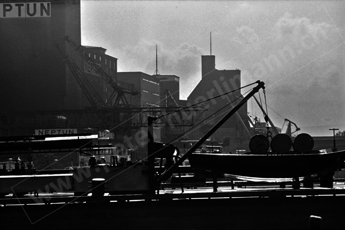 Basel Hafen; Stilleben um 1980 Basel Hafen; Stilleben um 1980